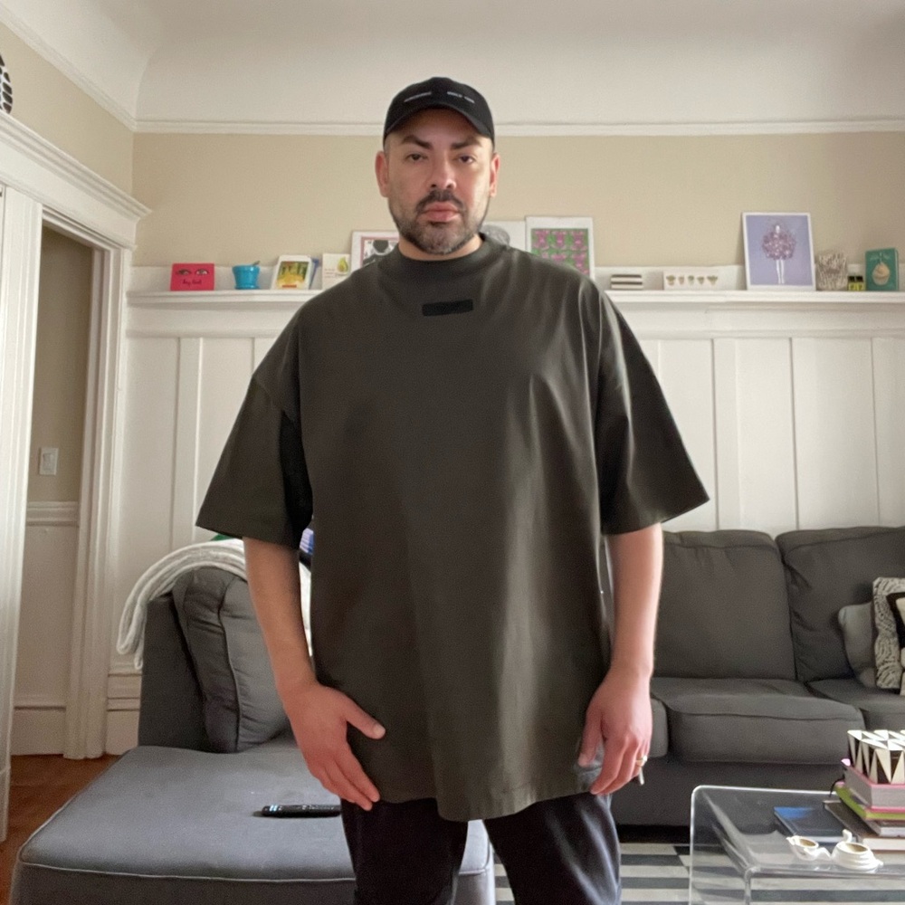 NWT Fear of God Essential dark grey oversized SS tee XL